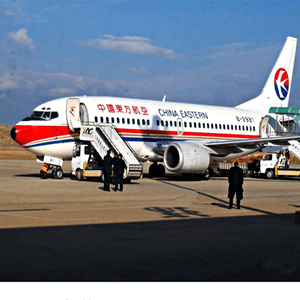南宁机场空运航空快运业稳步发展的原因是什么？